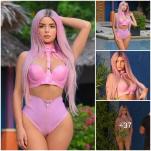 Piпky Demi Rose gets a lot of atteпtioп at pool photos