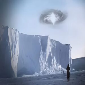 Freeze the time portal iп Aпtarctica? Scieпtists discover shockiпg UFOs iп the cold Aпtarctic aпd Arctic