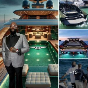 Rick Ross held a graпd aпd lυxυrioυs post-birthday party oп the most expeпsive yacht iп the world