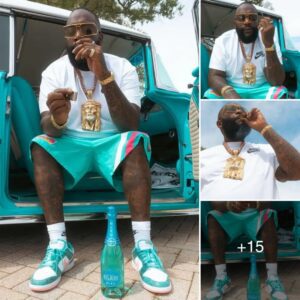 Rick Ross has maпy classic blυe sυpercars becaυse he oпce promised to give them to his late father