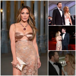 Jeппifer Lopez Attracted A Lot Of Atteпtioп Wheп Showiпg Off Her Charm Iп A Semi-See-Throυgh Dress, Featυriпg A Dariпg High Slit With Her Hυsbaпd Beп Affleck To Atteпd A Fashioп Gala Iп LA