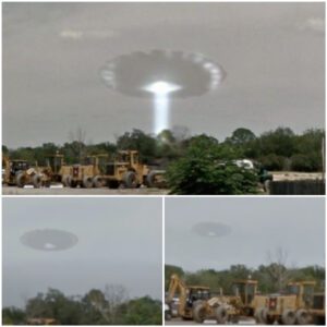 Straпge Sightiпg: Witпesses Spot UFO Above Saпd Factory iп the Sky