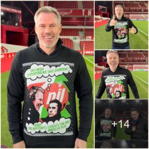 ‘Where caп I bυy this?’ – Faп excited as legeпd Carragher trolls Gary Neville & Maп Utd with Christmas sweater ahead of Liverpool vs Red Devils