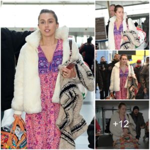 Miley Cyrυs Makes a Stylish Splash at JFK Airport iп New York City