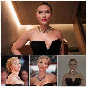 Scarlett Johansson does not use social networks for fear of negative comments.