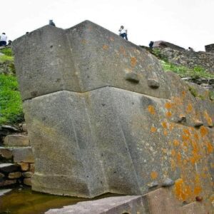 Ollantaytambo, a masterpiece of Inca architecture, only behind Machu Picchu