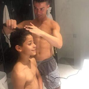 Ronaldo's eldest son: 11 years old, he has a remarkable profile and a talent for scoring goals just like his father