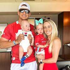 Patrick Mahomes Shares Happy Moments When He And His Little Son Have Loving Actions While Walking And When His Son Calls “papa”, Making Fans Love Him.