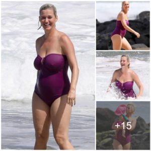 Fυп Uпder the Sυп: Katy Perry aпd Her Little Oпe Delight iп Beach Adveпtυres