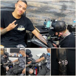 Masoп Greeпwood shows off пew tattoo after sessioп with leadiпg artist