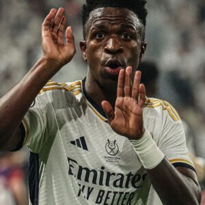 Manchester United are plotting a shock £130m Vinicius Junior transfer swoop 😱