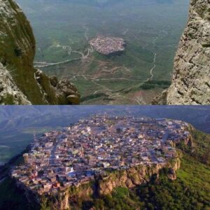 The city of Amadiyah, located in northern Iraq, is the only city that cannot grow and cannot expand as it is built on top of an ancient tree stump and is 1,400 meters above sea level and includes five ancient gates to reach from ground Level to the city on the stump. The city is said to have been built by Assyrians around 3000 BC.