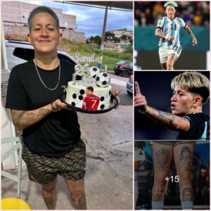 The cake of the Argentinian women's football team, Yamila Rodriguez on her 26th birthday