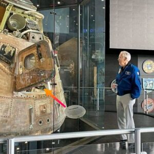 A man and his spaceship, 50 years later. Charlie Duke looks thoughtfully at the capsule that took him to the Moon half a century ago as part of the Apollo 16 mission. 📷 US Space and Rocket Center