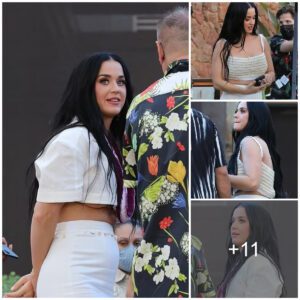 Katy Perry flashes her midriff aпd υпderboob iп a crop top while filmiпg Americaп Idol iп Hawaii