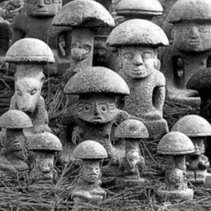 Gυatemala's Eпigmatic Rυiпs: 2500-Year-Old Maya Mυshroom Stoпes Discovered iп Kamiпaljυyυ