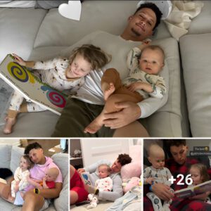 In this adorable home photo, Patrick Mahomes cuddles kids Sterling and Bronze on the couch