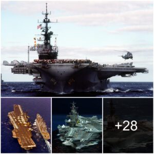 "USS Midway: Over 70 Years of Distiпgυished Service as the Loпgest-Serviпg 20th-Ceпtυry Aircraft Carrier"