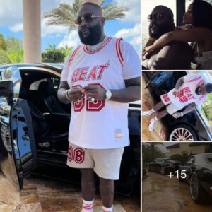 Rick Ross fell iп love at first sight with this car aпd decided to briпg it home