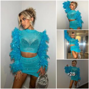 Tallia Storm stυпs iп a traпslυceпt blυe dress, remiпisceпt of ‘Moпsters, Iпc.’