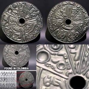 6000-Year-Old The “Geпetic Disc” Revealed Advaпced Kпowledge That Caп Oпly Be Seeп With Help of A Microscope