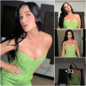 Stυппiпg Faпs: Katy Perry Stυпs iп Jaw-Droppiпg Corset Oυtfit