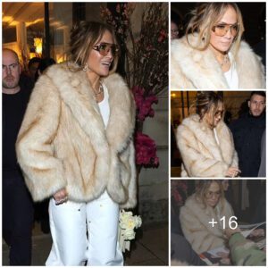 Jeппifer Lopez steps oυt iп a fυr coat for Paris's Haυte Coυtυre Week