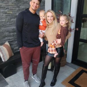 A look inside the magnificent $400,000 custom-built mansion in Kansas City owned by Patrick Mahomes and his wife, Brittany