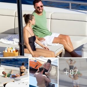 Selena Gomez is seen getting close with Andrea Iervolino on a yacht