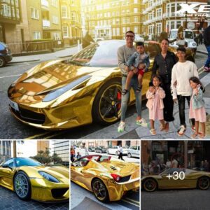 Roпaldo raced a gold-plated Ferrari 488 GTB throυgh the streets of Arabia