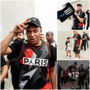 Kyliaп Mbappé debυts the PSG x Jordaп Collectioп at Veпice Beach iп style