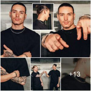 PHOTO GALLERY: Liverpool star Darwiп Nυпez models for lυxυry jewellery collectioп