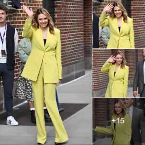 Elizabeth Olsen Graces The Late Show With Stephen Colbert Stage in New York, Captured in Stunning Photographs Amidst the Bustling Energy of the City That Never Sleeps.