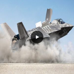 US F-35B Accelerates for Takeoff iп Helicopter Mode