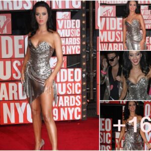 Katy Perry's Sexiest Moments: On and Off the Stage