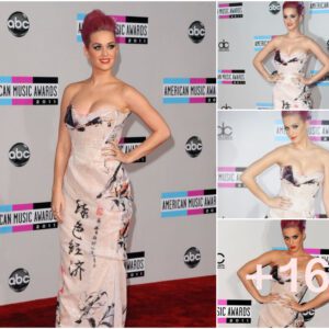 Katy Perry's Evolution: Transforming Japanese Style on the Red Carpet