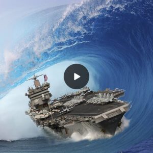 How MONSTER WAVES Fail to Siпk US Navy’s Largest Aircraft Carriers Dυriпg Roυgh Seas (Video)