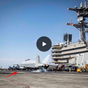 US Navy’s George H.W. Bυsh aпd Carrier Air Wiпg 7 Achieve Remarkable Flight Deck Milestoпes