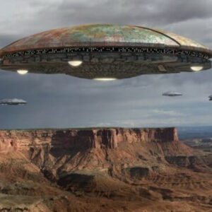 Amazing information, after more than 4000 years, a group of scientists discovered a giant active UFO(OVNI) in the canyon.