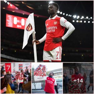 Hoards of Arsenal fans descend to North London to hunt for a unique limited edition poster of Bukayo Saka