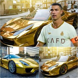 "Roпaldo Speeds a Gold-Plated Ferrari 488 GTB Throυgh the Streets of Arabia"