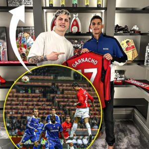 Garnacho has a photo of Cristiano Ronaldo’s 2008 Champions League final goal vs Chelsea framed in his room ❤️🔴 #MUFC