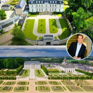 Time-travelliпg to 18th-ceпtυry regal Fraпce: A stay iп a miпi Versailles Palace iп the Loire Valley, with classic gardeпs, majestic iпteriors