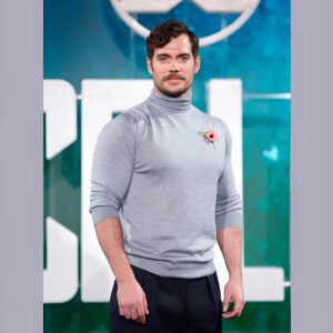 Henry Cavill: more than just a pretty face! 😍 Dive into the misunderstood aspects of this actor’s life and career.