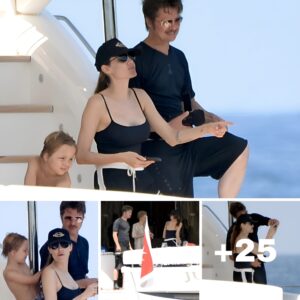 Newlyweds Brad Pitt and Angelina Jolie pictured together for first time since lavish French wedding... as the actress shows off intimate thigh tattoo - T-News