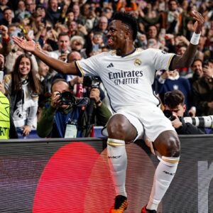 🇧🇷🌟 Florentino Pérez wants Vinicius Junior to stay even if Kylian Mbappé comes to Real Madrid. The Brazilian is untouchable. [MARCA] ¡Hala Madrid Y Nada Mas!