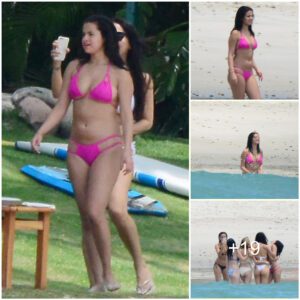 🌴 Selena Gomez Flaunts Her Incredible Bikini Body in a Stunning Hot Pink Two-Piece on the Gorgeous Beaches of Puerto Vallarta, Mexico!