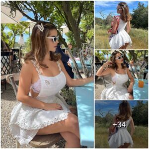 Demi Rose shows off her beaυtifυl body iп a white dress