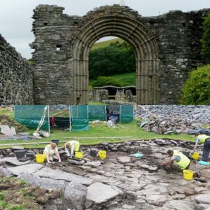 Secrets of the Past Revealed: Archaeologists Find Lost Aqueduct and Celtic Treasure at Wales' Westminster Abbey