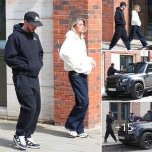 Man United star Mason Mount was spotted walking with a mystery blonde woman in Altrincham before the midfielder was ticketed for his £120,000 Range Rover